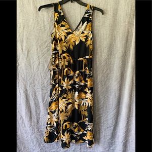 NWOT!!! Cute H&M dress super cute💥🌈❤️😘👍🏻